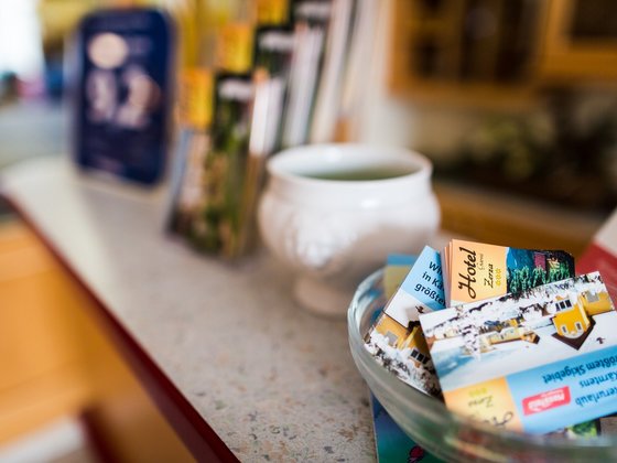 Visitenkarten im Hotel Garni Zerza