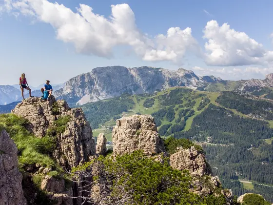 Wanderer am Berg (c) Martin Luegger.