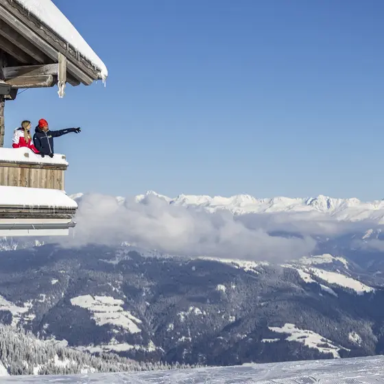 Ausblick von einer Almnhütte im Winter (c) Martin Luegger.