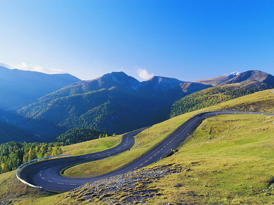 Nockalmstraße am Nassfeld.