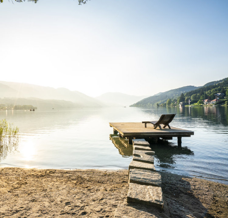 Millstättersee mit Liege & Steg in Kärnten