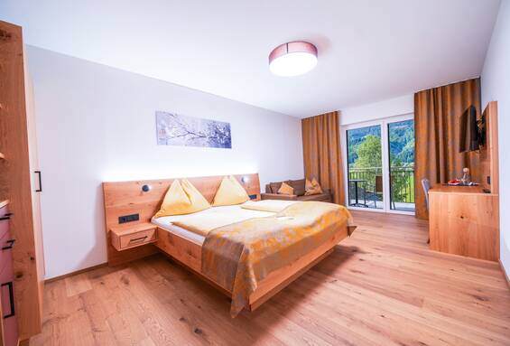 Doppelzimmer Superior im Hotel Garni Zerza. Doppelzimmer Superior im Hotel Garni Zerza.