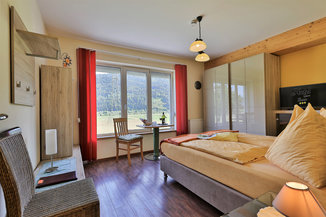 Komfortzimmer ohne Balkon im Hotel Garni Zerza in Kärnten