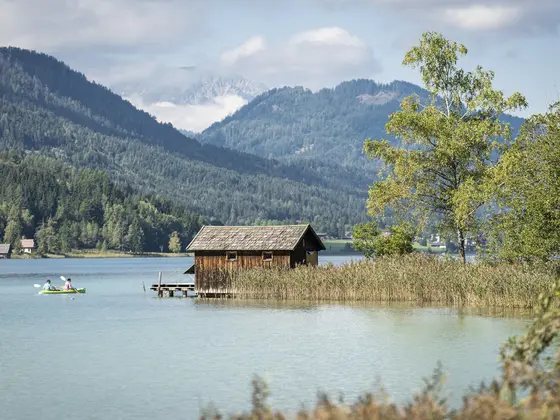Steg im Weissensee (c) Dietmar Denger. Steg im Weissensee (c) Dietmar Denger.