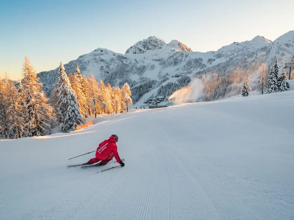 Skifahrer im Skigebiet Nassfeld (c) Peter Maier - nassfeld.at.
