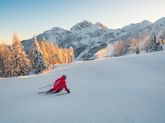 Skifahrer im Skigebiet Nassfeld (c) Peter Maier - nassfeld.at.