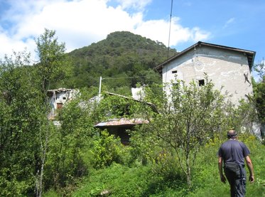 Abandoned villages hike