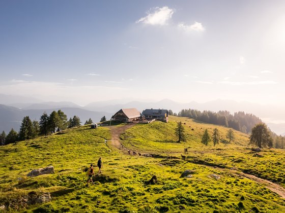 Sonnenuntergang am Berg (c) nassfeld.at.