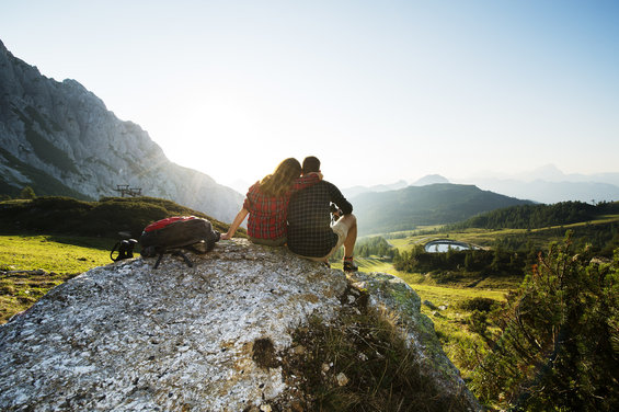 Wandern zu zweit rund um das Hotel Garni Zerza Copyright Daniel Zupanc