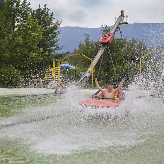 Spaß im Erlebnispark Pressegger See.