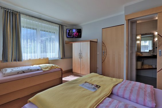 Talbahnwohnung 1 - Hotel Garni Zerza